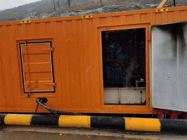 大观发电机出租 柴油发电机组电压低报警怎么办？