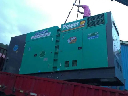 大观柴油发电机组转速不稳定时，如何对发动机进行维护？