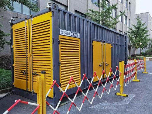 大观如何使用转速表检查发动机的转速？