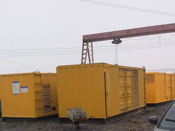 大观100kw柴油发电机组每小时油耗？